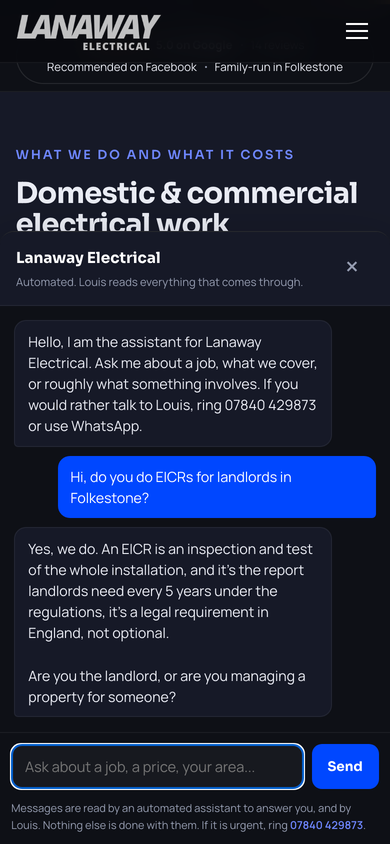The site assistant replying on a phone